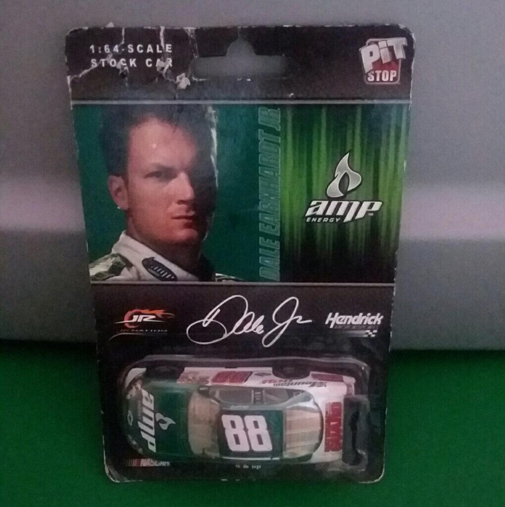 🚘 Dale Earnhardt Jr #88 AMP 1/64 Die cast Car